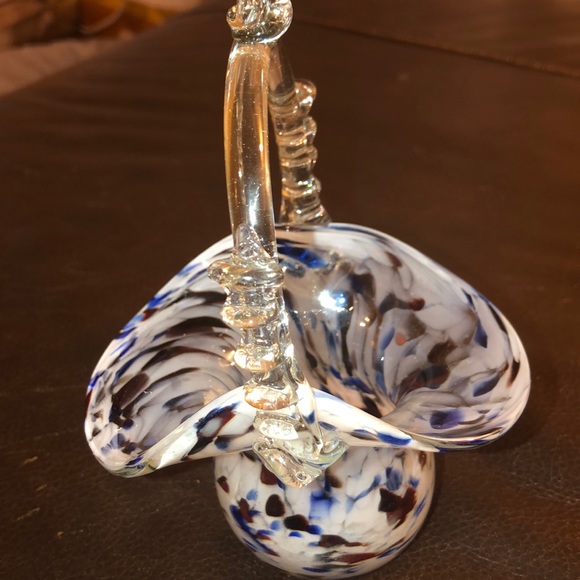 Glass basket - Picture 1 of 4